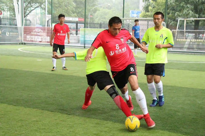 中天裝飾在浙江省建筑裝飾行業(yè)足球聯(lián)賽中勇奪冠軍