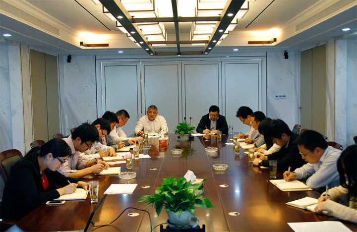 裝飾集團(tuán)召開支部黨員會議劉俐瑋同志當(dāng)選支部書記