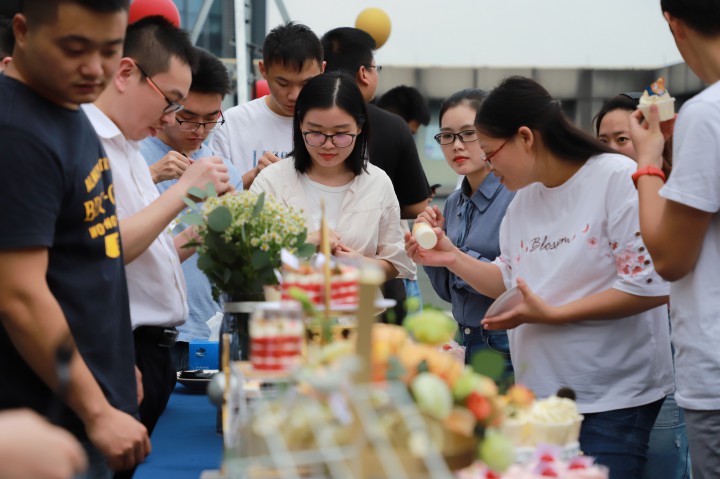 相約中天，給你好看，要你好吃，有你好玩 ——國慶中秋雙節(jié)天臺趴開SHOW~~