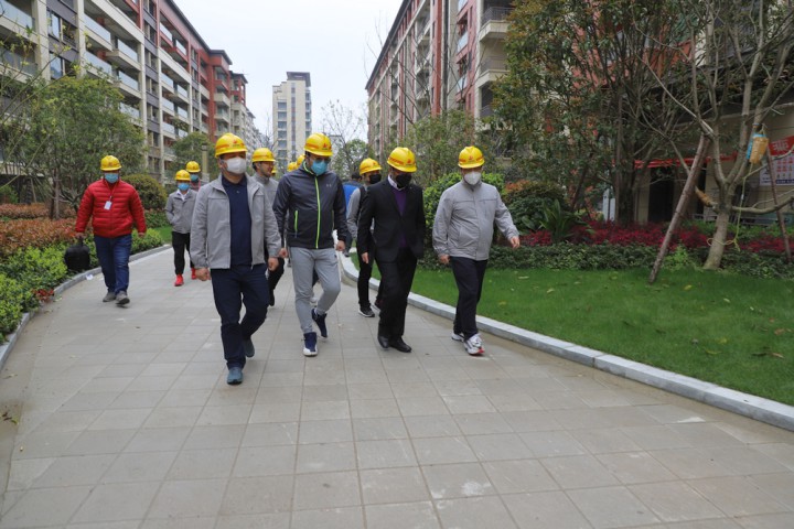 中天控股集團副總裁吳華到精誠裝飾檢查指導工作