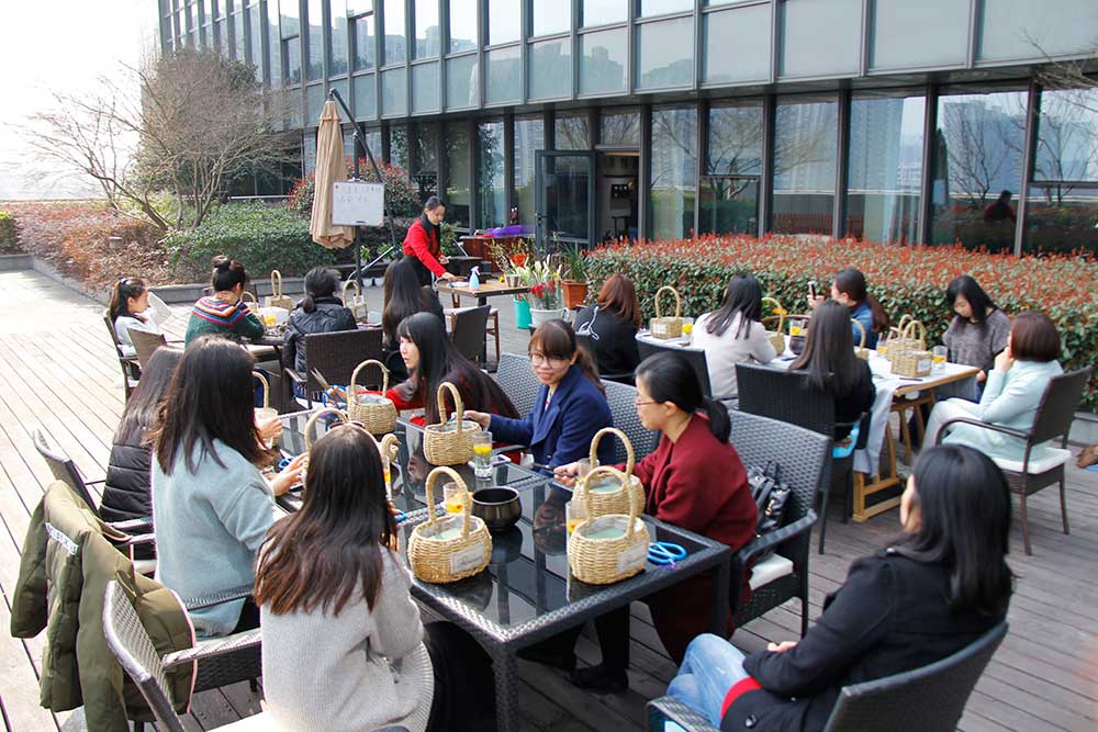 裝飾集團(tuán)組織開展三八婦女節(jié)活動(dòng)