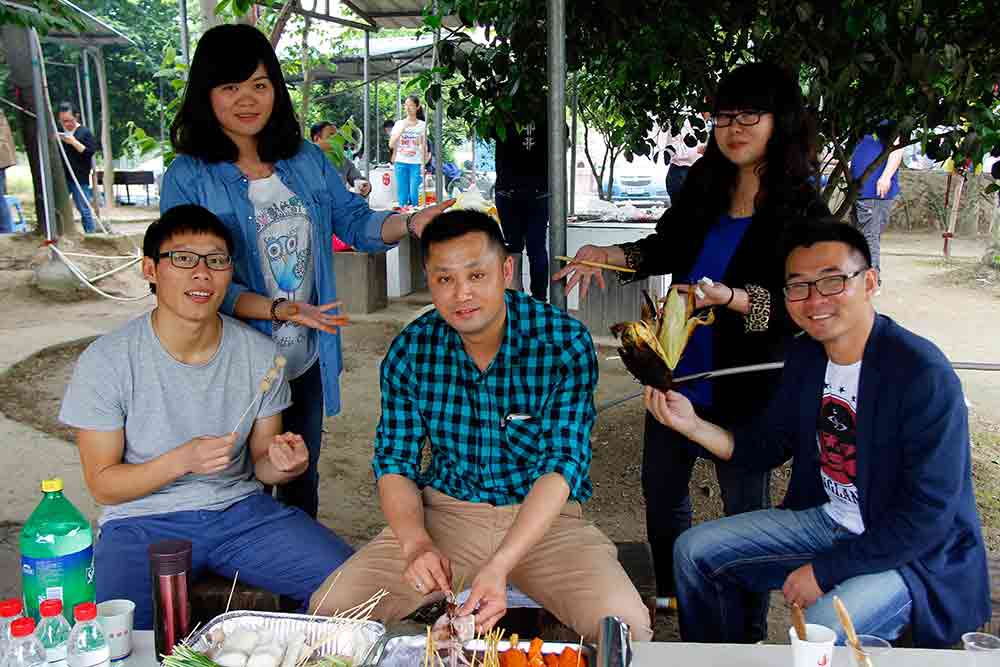 裝飾集團組織開展員工海皇星戶外郊游活動