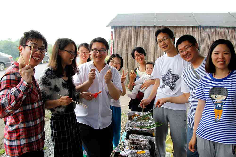 裝飾集團組織開展員工海皇星戶外郊游活動