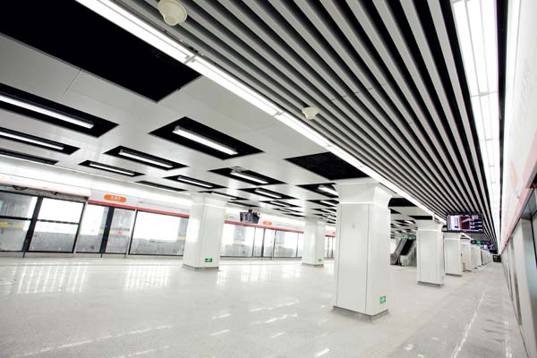 杭州地鐵開通運(yùn)營 中天裝飾打造地鐵精品工程