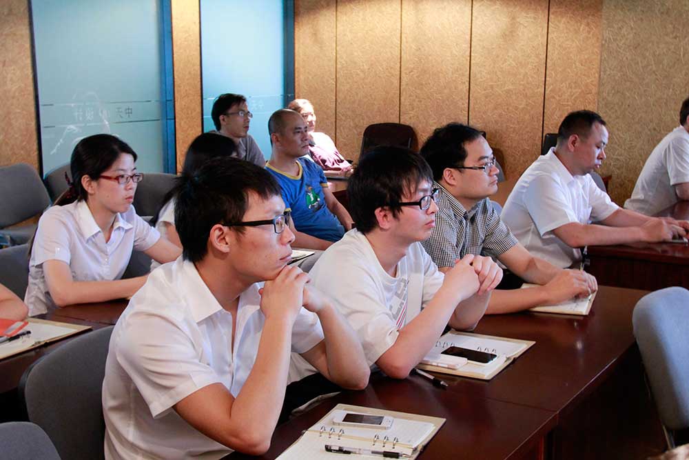 裝飾集團舉辦“全民環保健康”公益講座