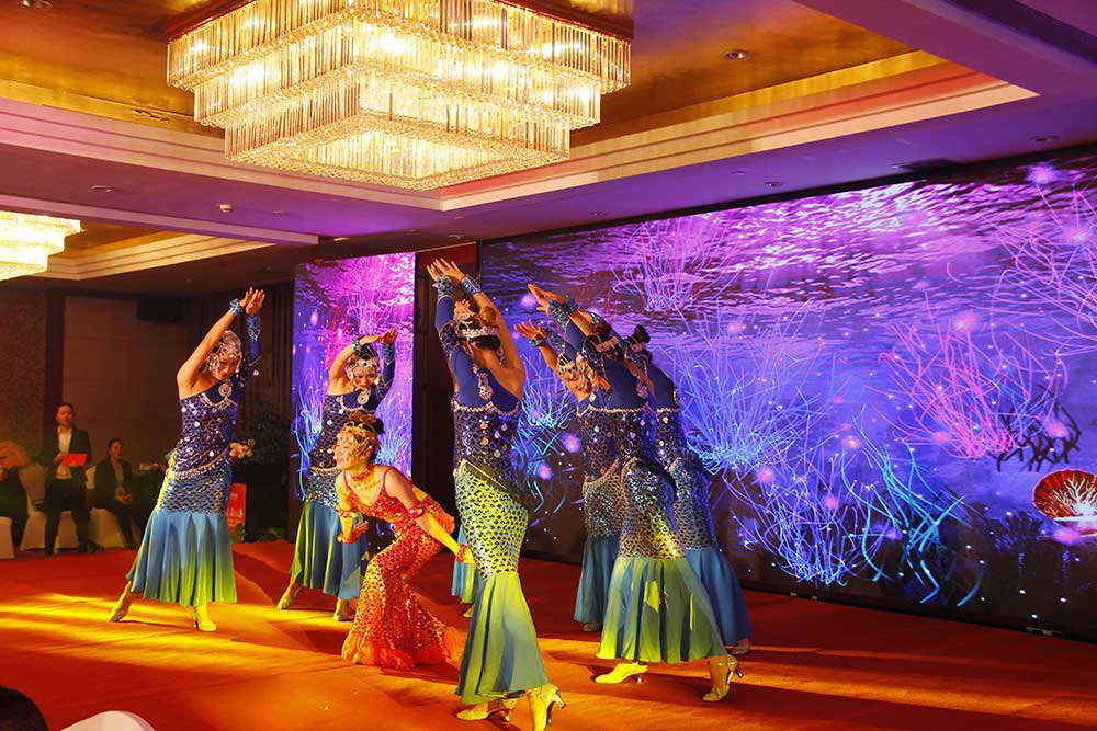 中天裝飾集團召開2017年第一次工作會議暨2016年度總結表彰大會