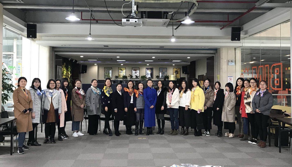 女神節 遇見最美的自己 ——裝飾集團組織開展三八婦女節活動