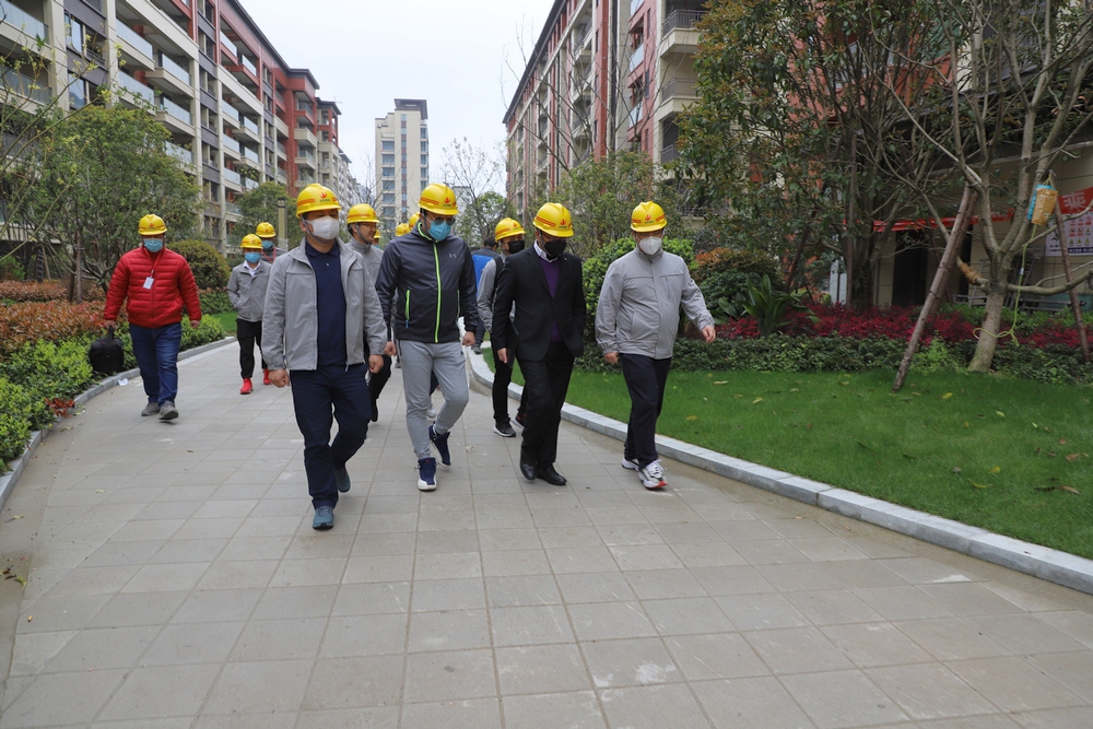 中天控股集團(tuán)副總裁吳華到精誠裝飾檢查指導(dǎo)工作